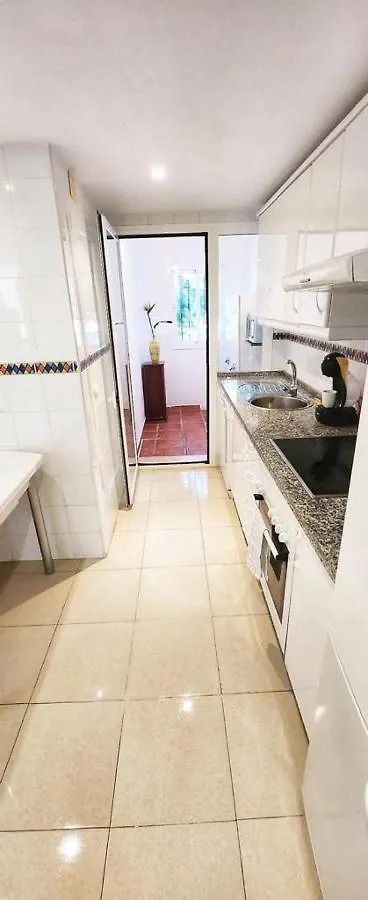 Villa Marbella, Nueva Andalucia, 3 Floors, Pool Spanien
