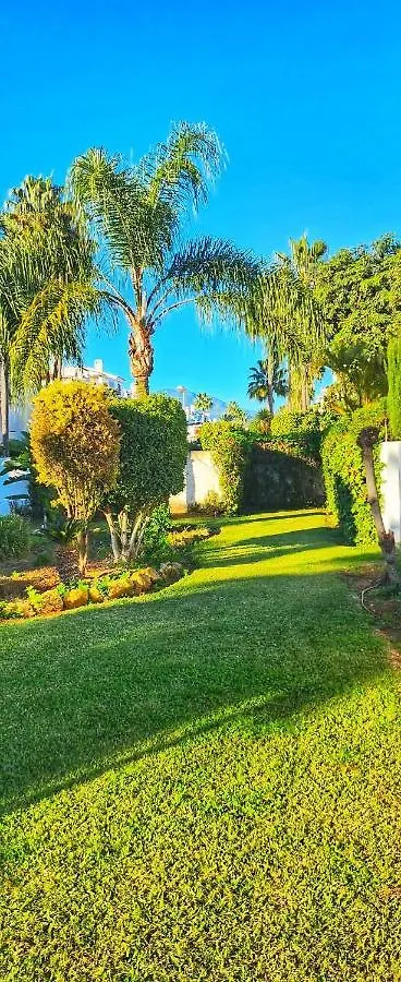 Villa Marbella, Nueva Andalucia, 3 Floors, Pool 0*, Marbella Spanien