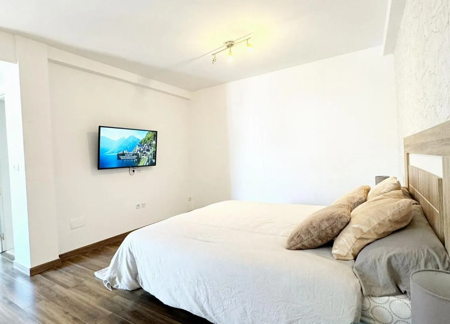 Villa Marbella, Nueva Andalucia, 3 Floors, Pool